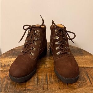 Thom McAn Brown Women's Boots